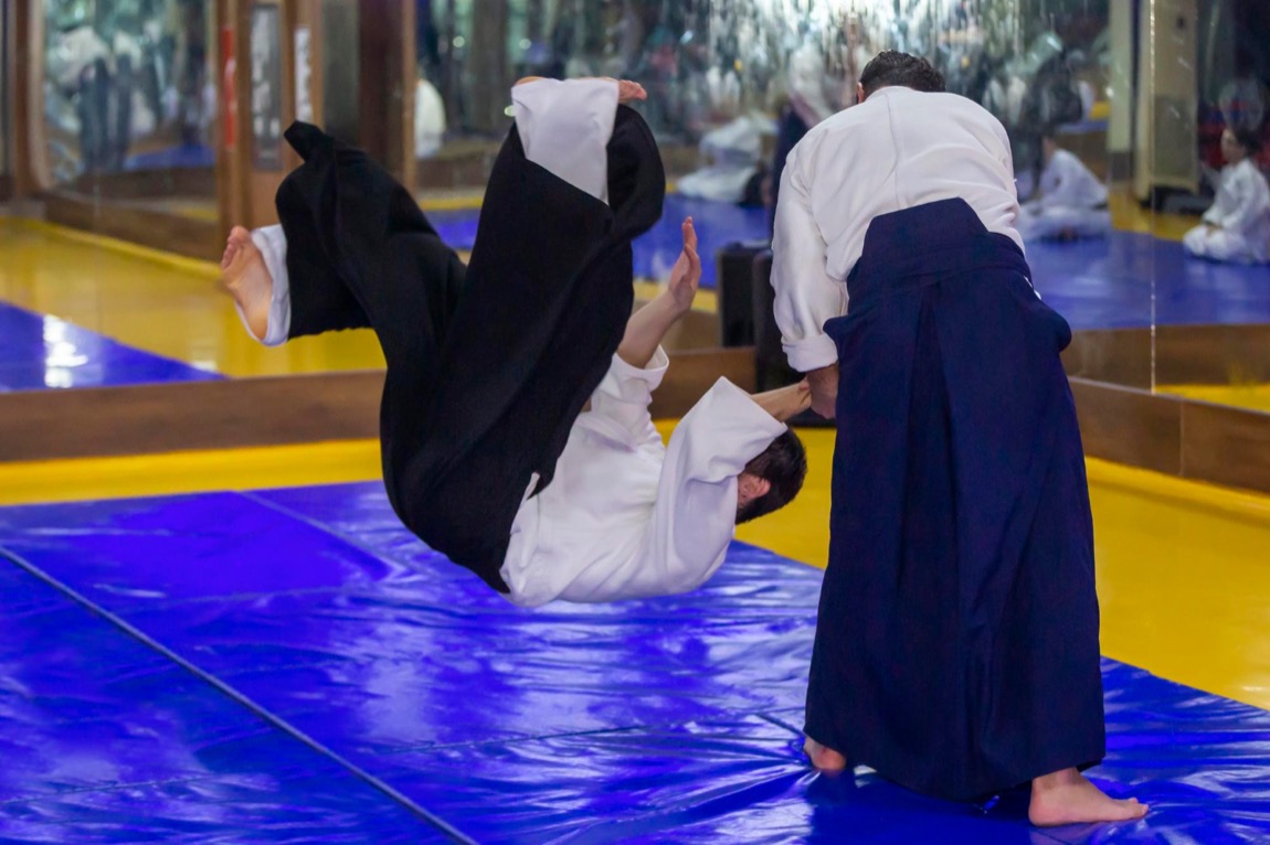 Aikido w Łodzi: Twoja droga do harmonii i zdrowia